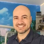 Dr. Fabio Meneguini - SP  Implantodontista